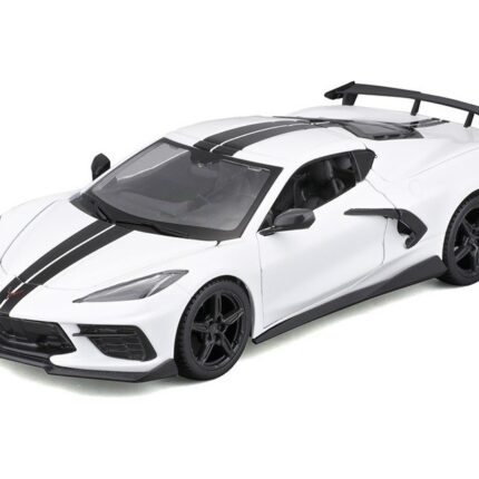 Maisto Chevrolet Corvette Stingray Coupe 2020 метален модел 1:24 – слика 2