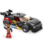 Hot Wheels MEGA Тркачки автомобил за склопување со фигура, асортиман – слика 2