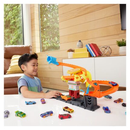 Hot Wheels City Set aksioni me kobër dhe piceri