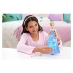 DISNEY Cinderella doll Enchanted Ballgown with lights and sounds, JBF94