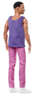 Barbie Kukull koleksioni Ken Signature Looks, trup i lëvizshëm