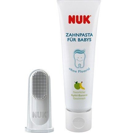 NUK Set për kujdesin e dhëmbëve – pastë dhëmbësh për bebe dhe furçë silikoni për gisht